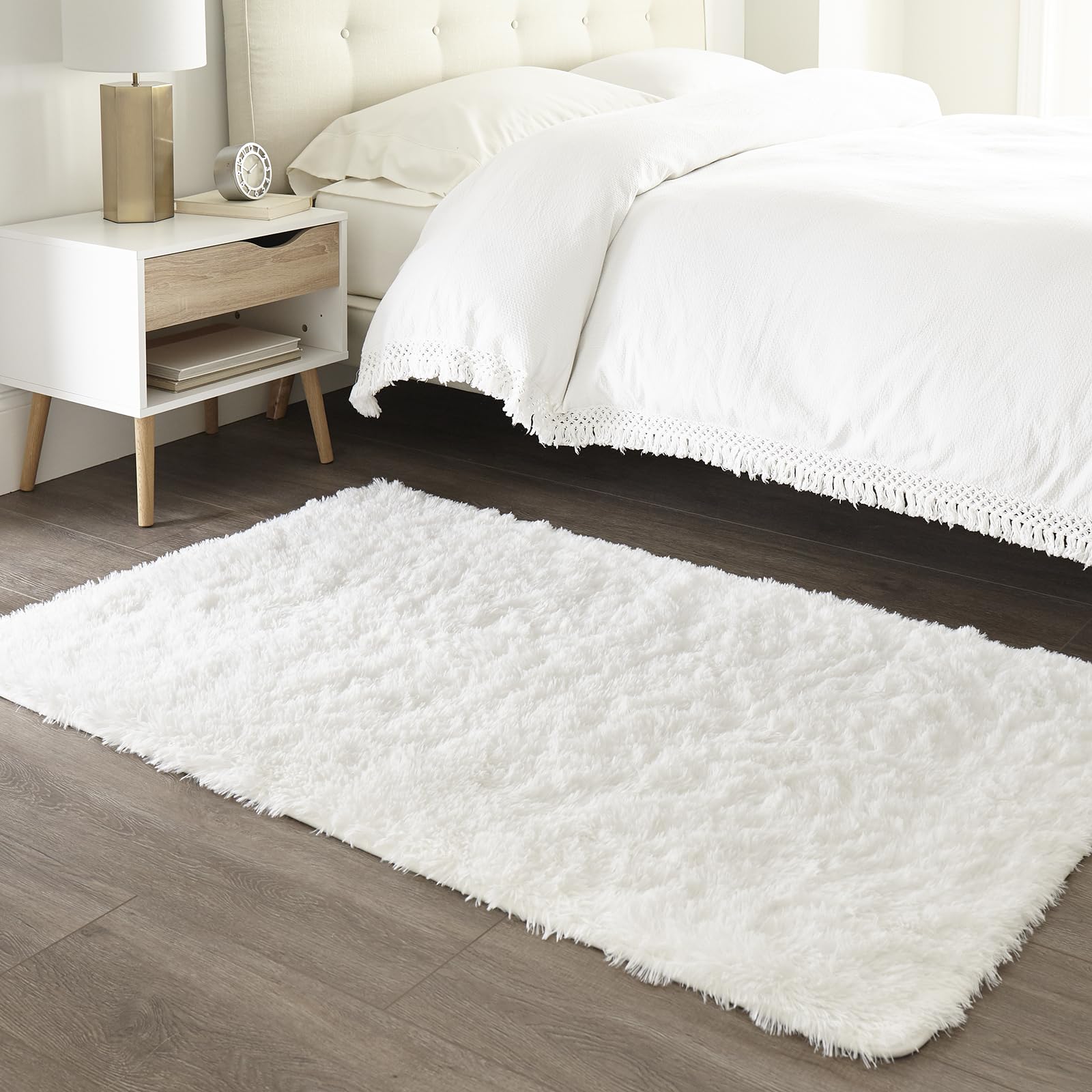 Ophanie Upgrade Fluffy Shaggy Soft Area Rug | White 3x5 - aborderproducts