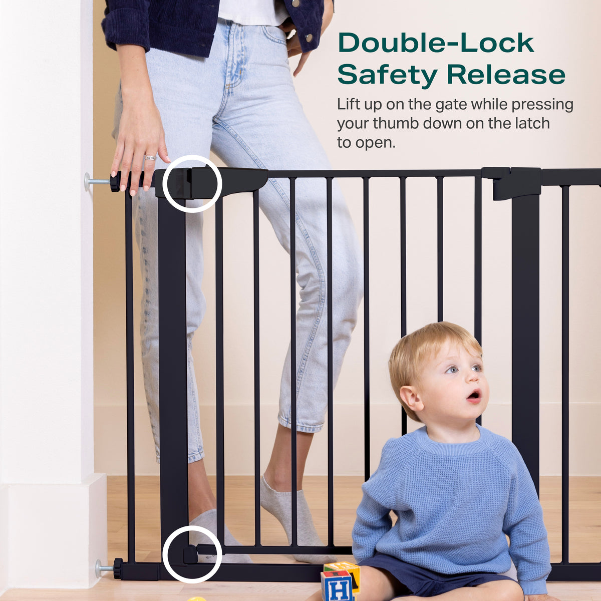 Baby Gate Extra Wide | 29.5"-51.6" | Black | Cumbor - aborderproducts