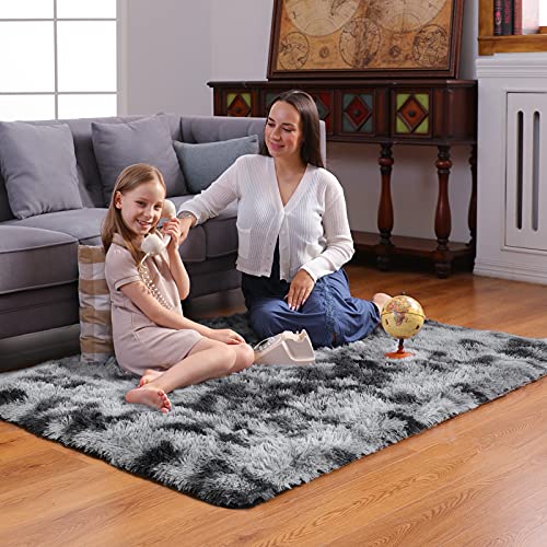 Area Rug, Shag Carpet, 4 x 5.3 Feet, Black and Grey, Ophanie